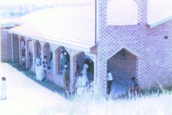 قاعة (RUDALUALEHALL) من الخارج